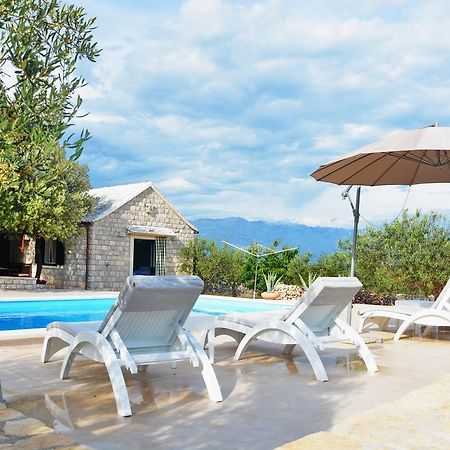 Holiday Home Sweet Dreams Pucisca Εξωτερικό φωτογραφία